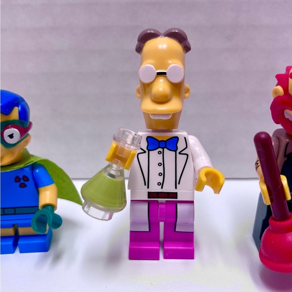 LEGO Simpsons Series 2 Mini Figurines - Picture 4 of 11